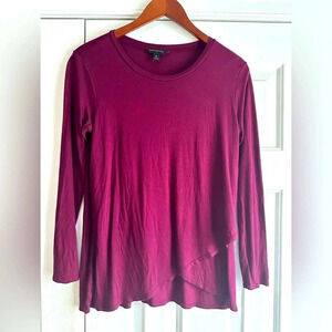 Banana Republic Women’s top. Size M Burgundy color